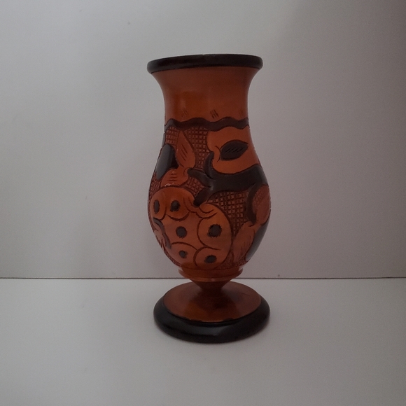 Hand Carved Wood Vase Tribal Native Folk Art Floral Design 9" Tall - Picture 6 of 8